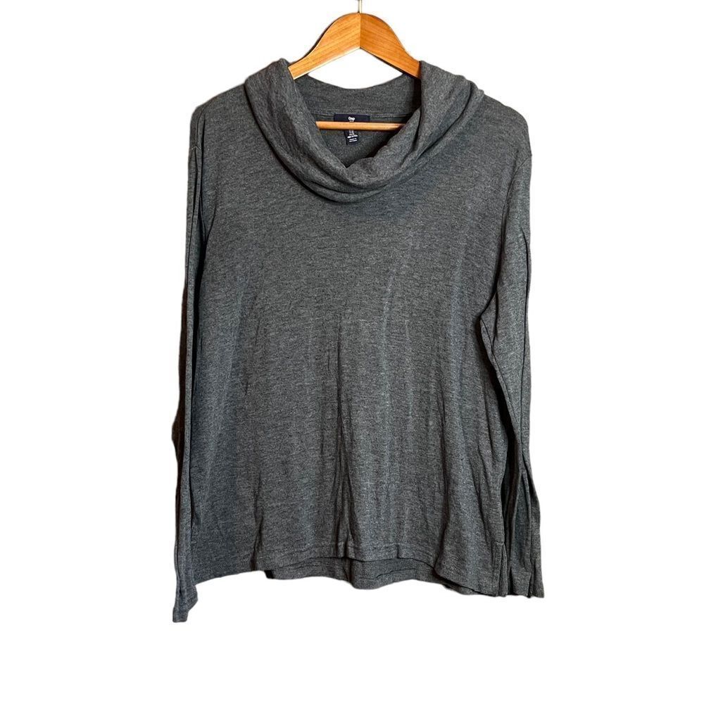 3 for $30! Gap‎ grey cowl neck knit sweater